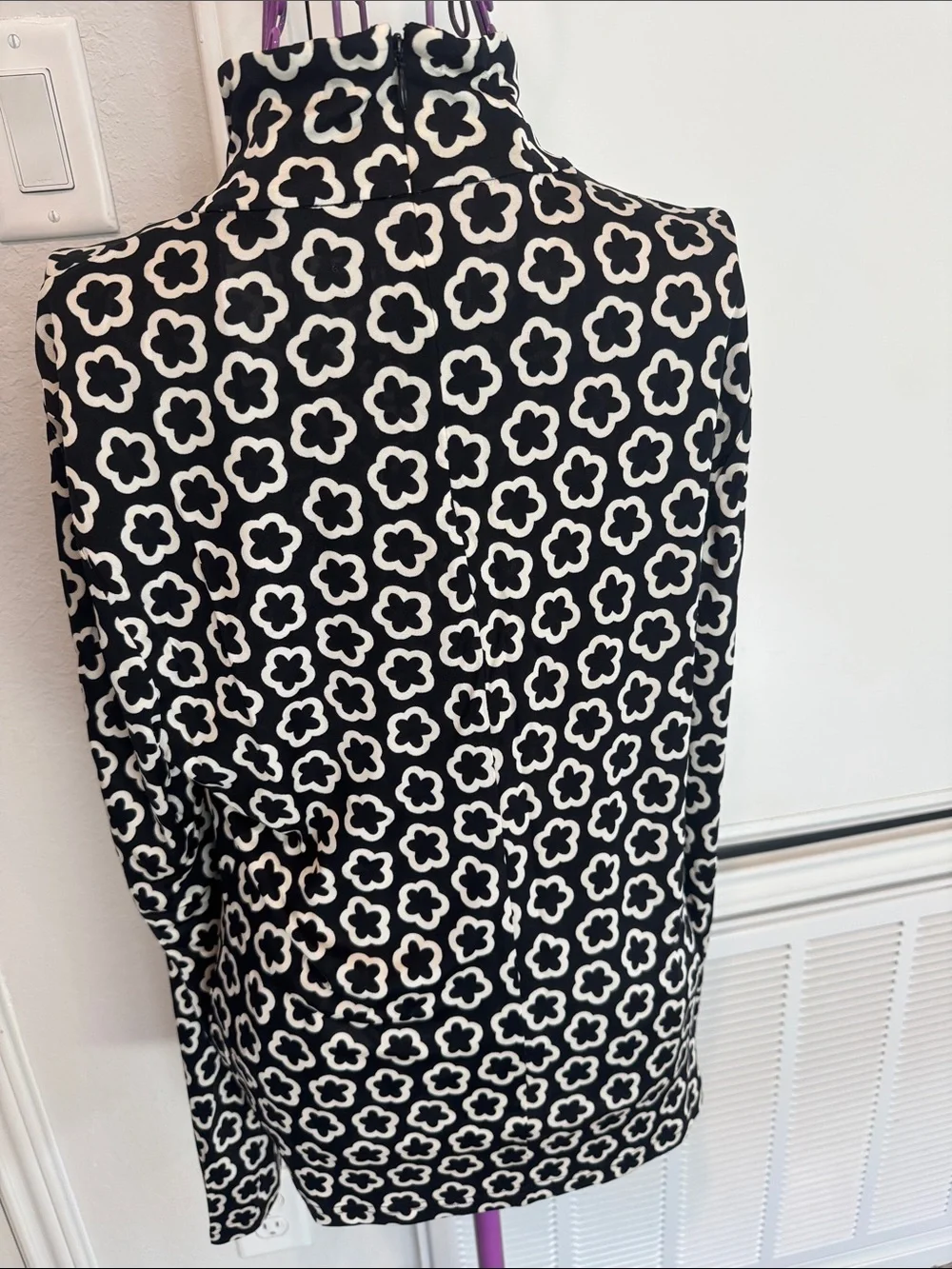 Tory Burch Black and White Floral-Print Mock Neck Long Sleeve Tee